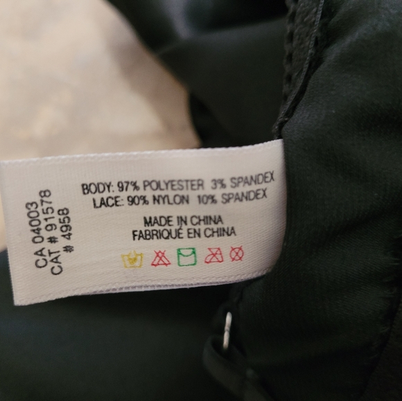 Satiny Lacy Lingerie with adjustable straps - Picture 7 of 7